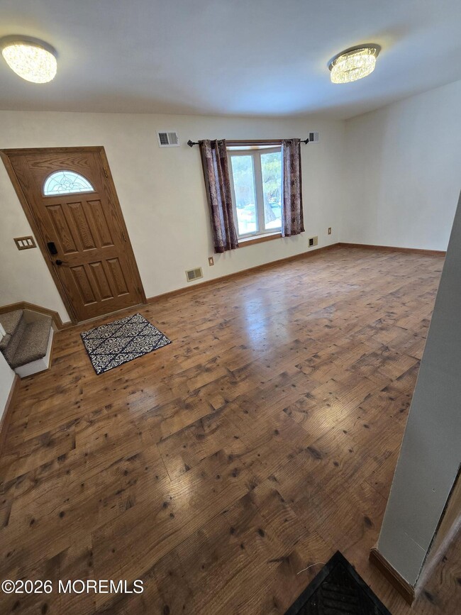 Building Photo - 22 Mizzen Dr