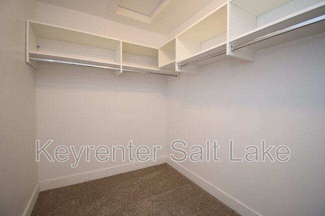 Building Photo - 2726 E Iron Bark Alley