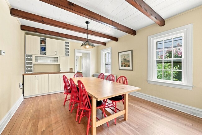 Building Photo - Beautiful 3B/2B Twin with Off-Street Parking in West Chester Borough