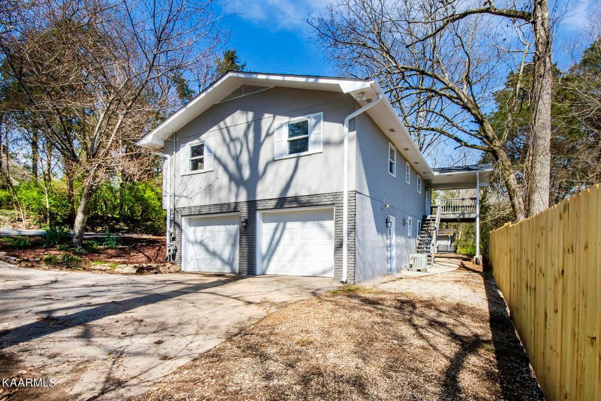 Building Photo - 106 Newport Dr