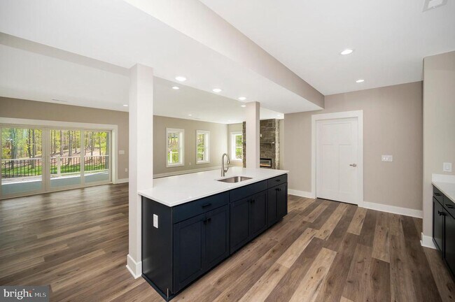 Building Photo - 44 Deep Crk Cir