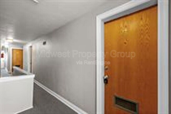 Building Photo - 1103 N 2nd St