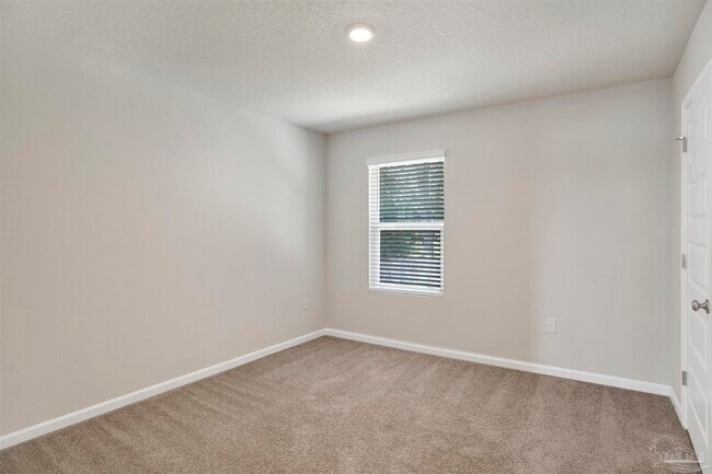 Building Photo - 5249 Peach Dr