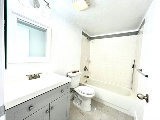 Building Photo - Westview at Makakilo