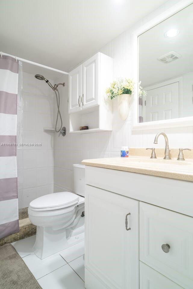 Building Photo - 201 180th Dr