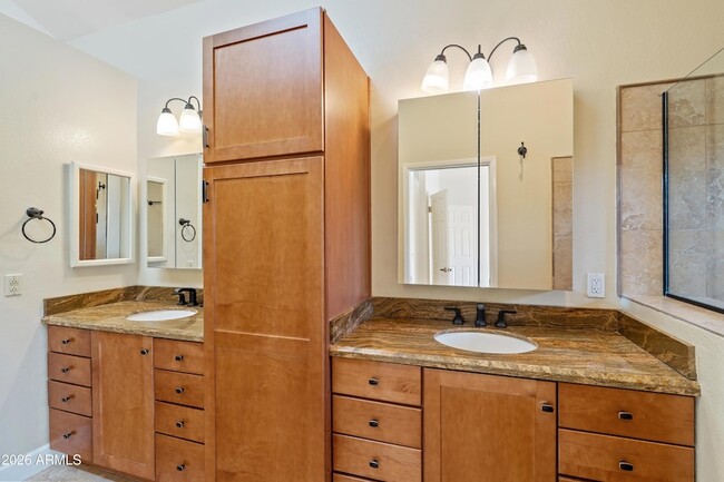 Building Photo - 10077 E Calle De Cielo Cir