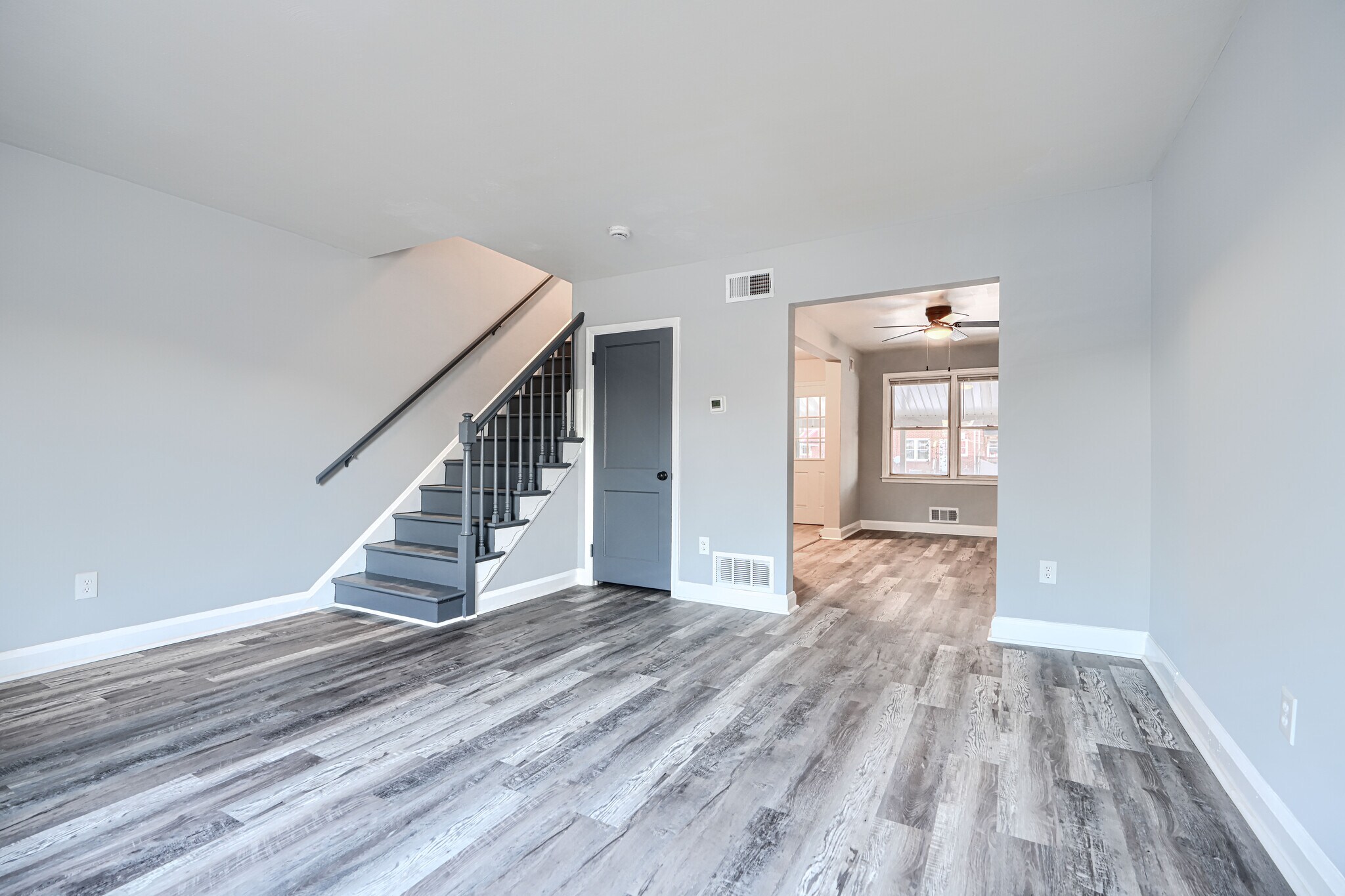 Building Photo - 2123 Graythorn Rd