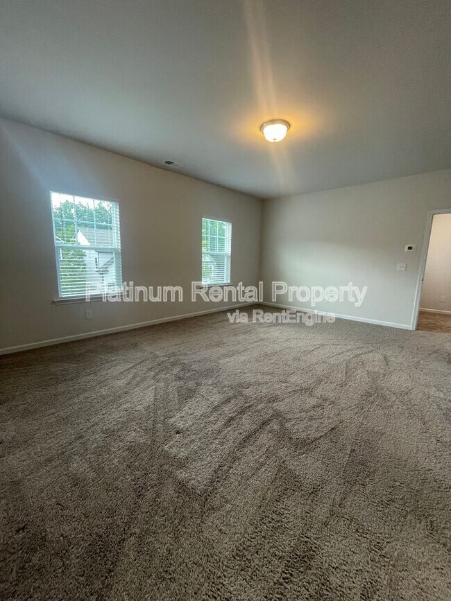 Building Photo - 350 Cranston Dr
