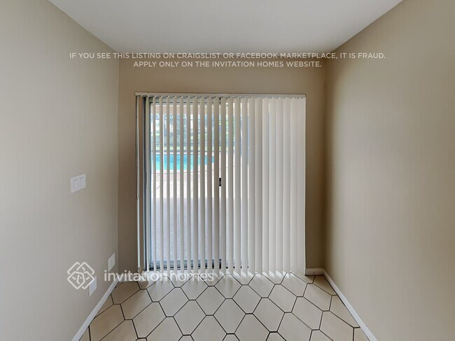 Building Photo - 11440 NW 18th Manor