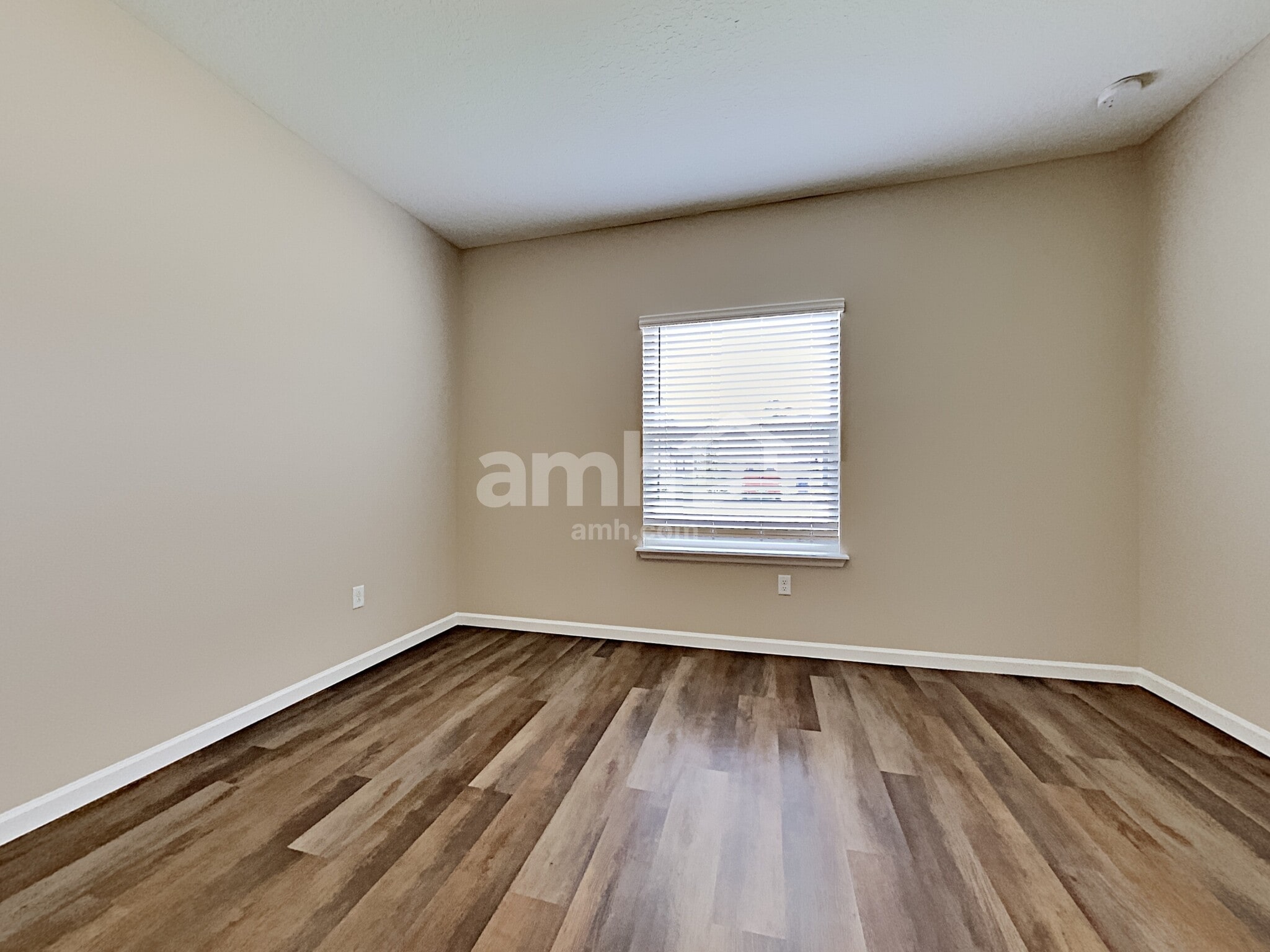 Building Photo - 300 Anastasia Park Rd