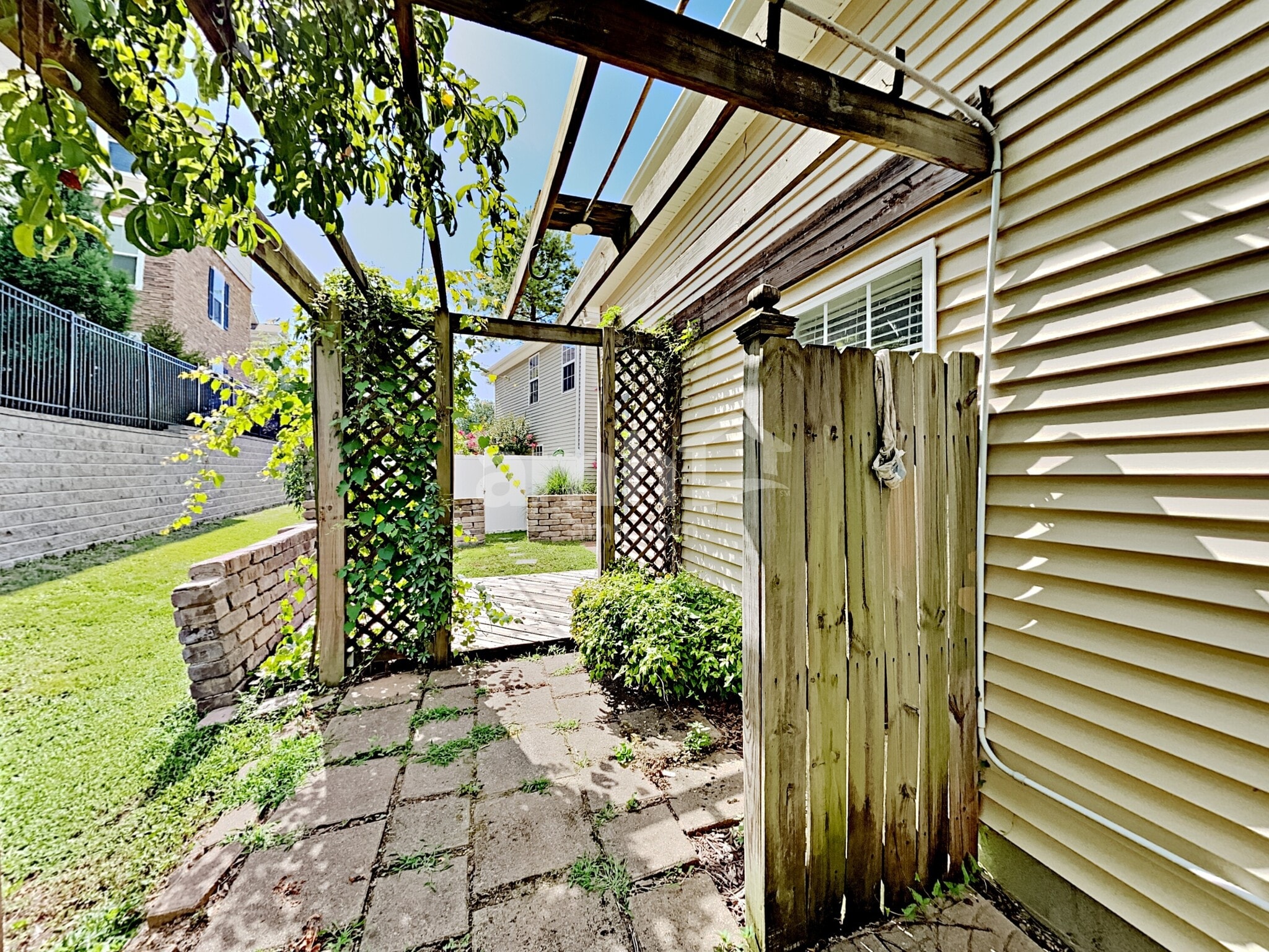 Building Photo - 126 Walton Village Dr