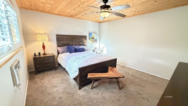 Building Photo - 26523 Pine Ave