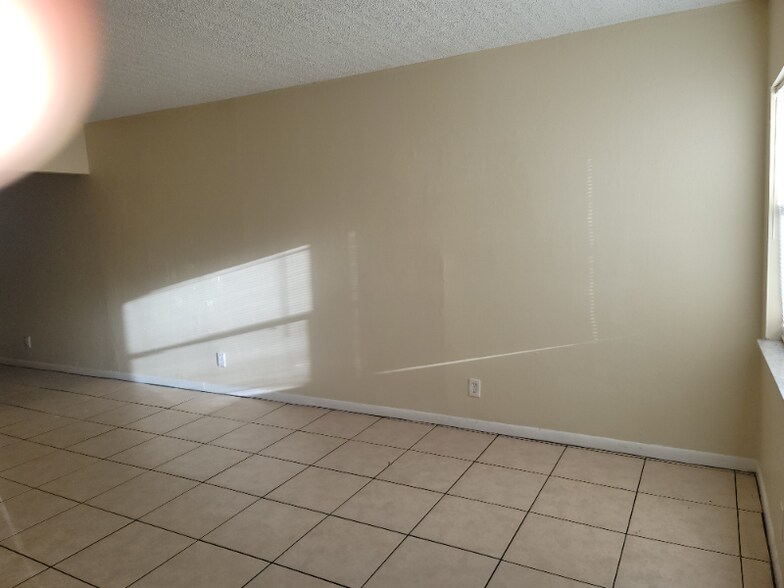 Building Photo - 7311 NW 37th St