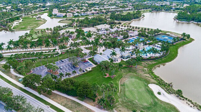 Building Photo - Spacious 3-Bedroom with 3 Full Baths in Royal Palm Beach!