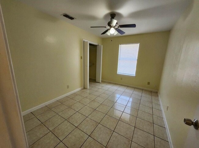 Building Photo - 3005 Reynolds St