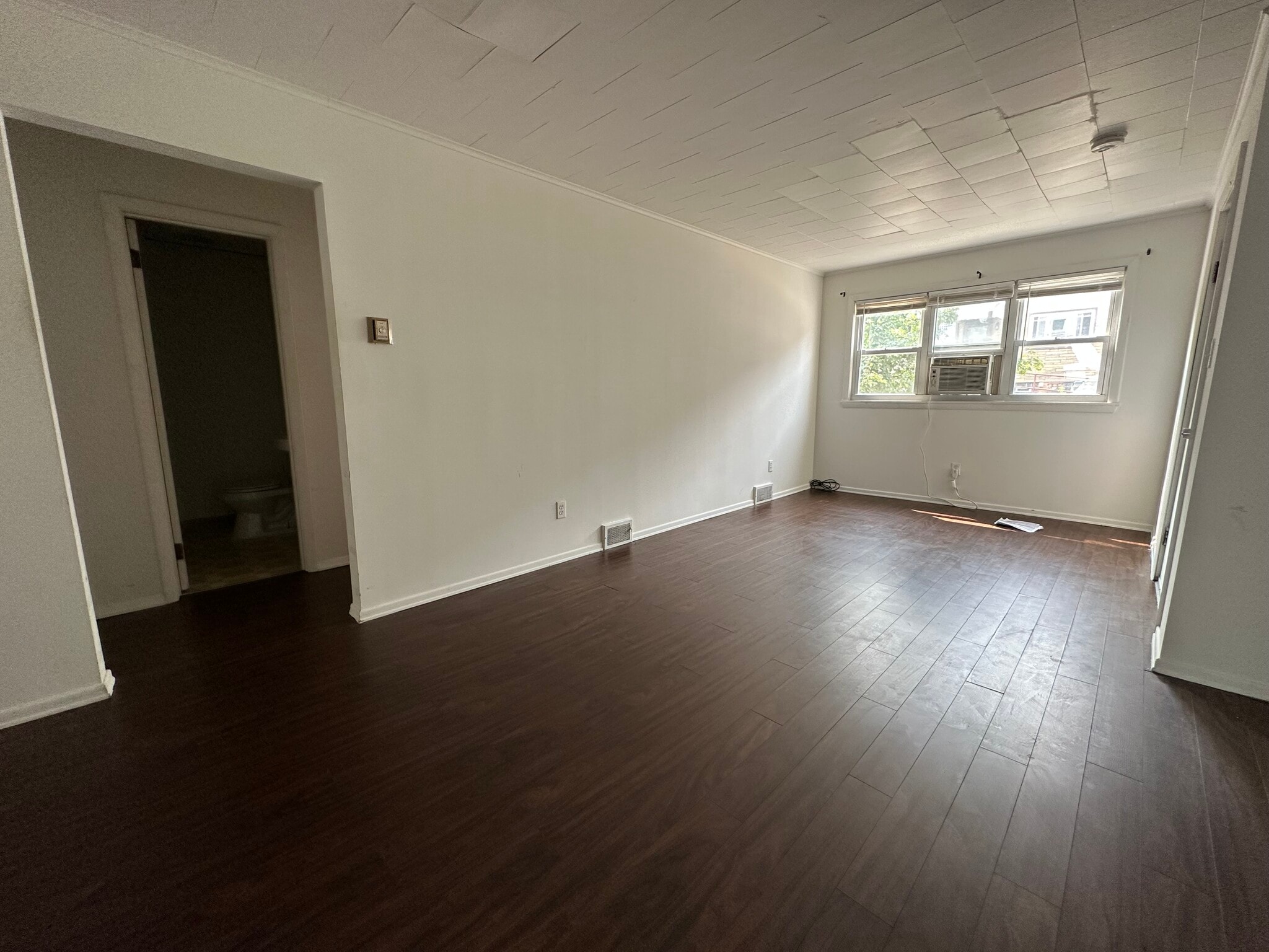 Building Photo - 3217 Brereton St