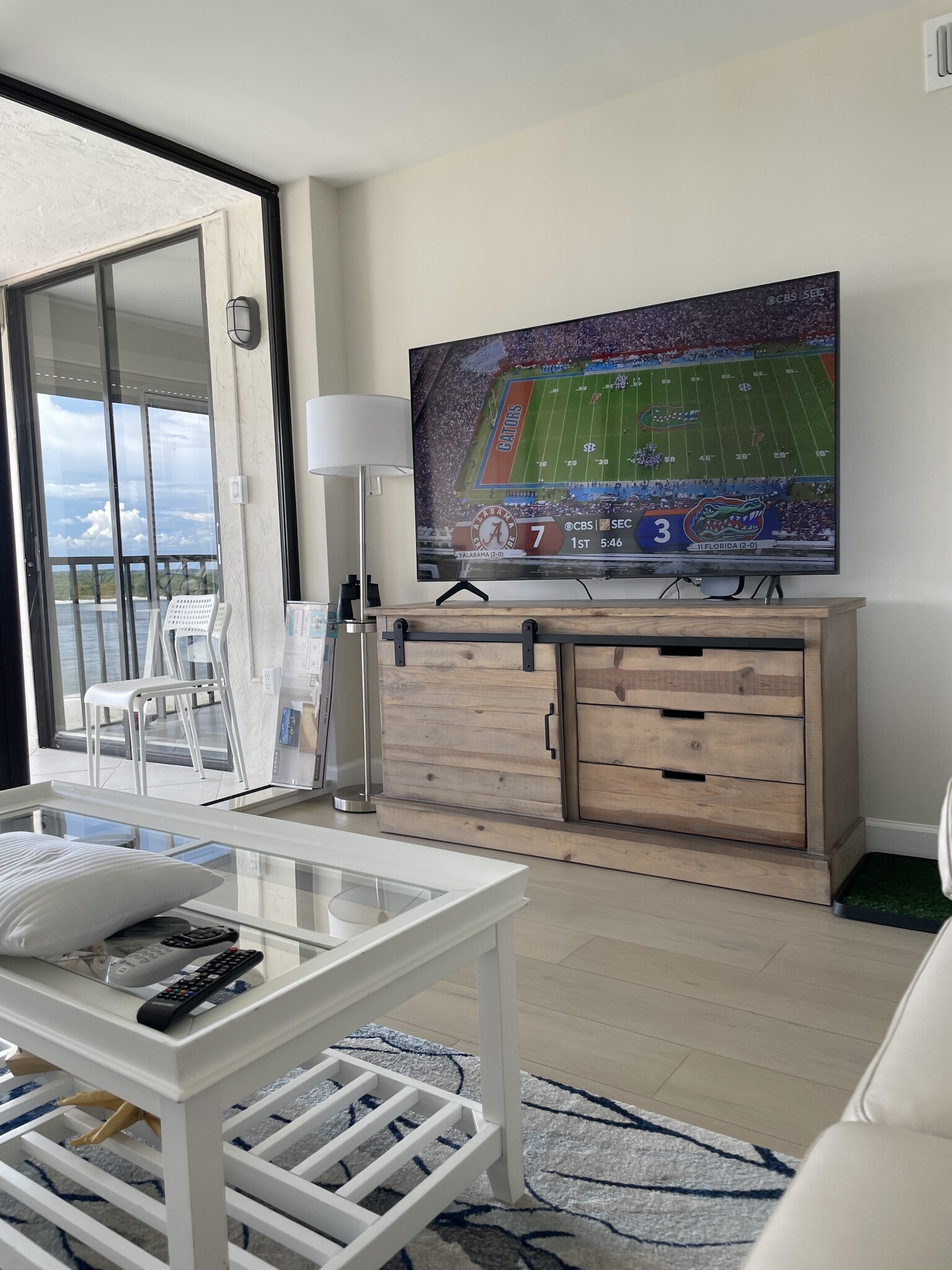 Livingroom - 8400 Estero Blvd