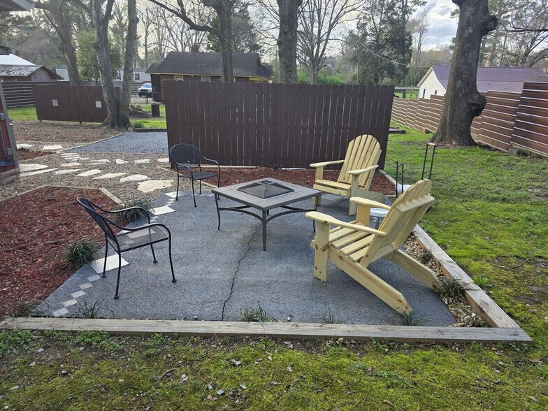 Building Photo - 37 Old Tennessee Rd NE