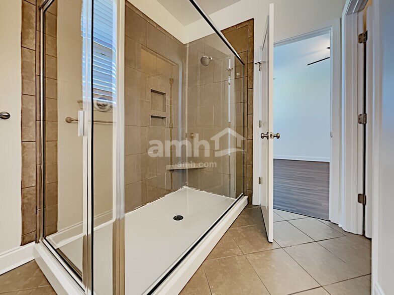 Building Photo - 127 Sago Ct