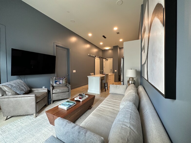 Building Photo - 997 Scovel St