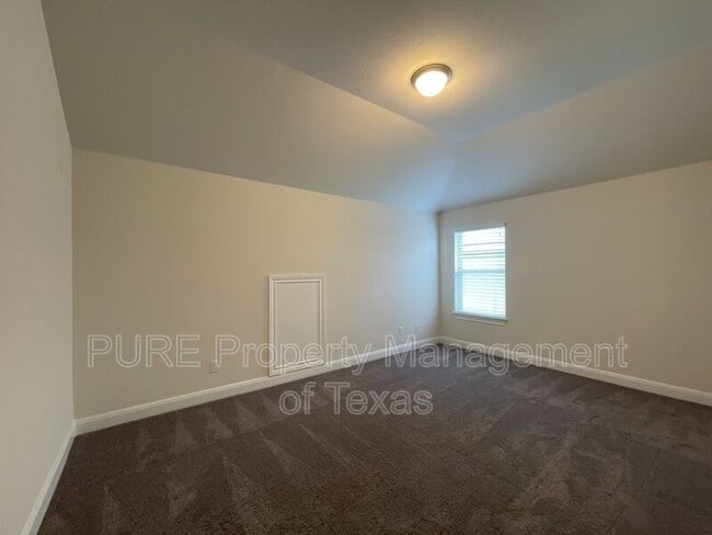 Building Photo - 716 Expedition Way