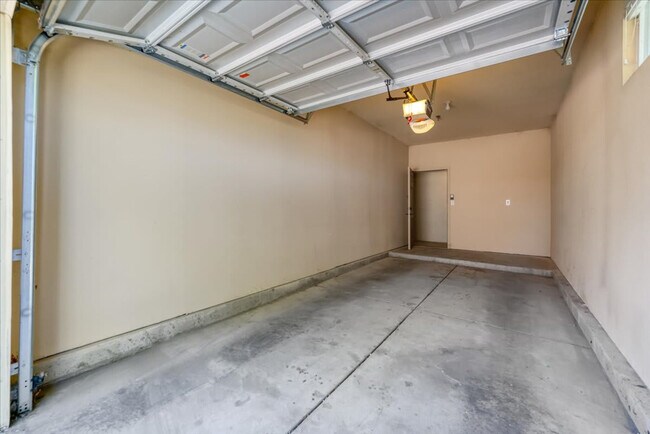 Building Photo - 11380 S Virginia St