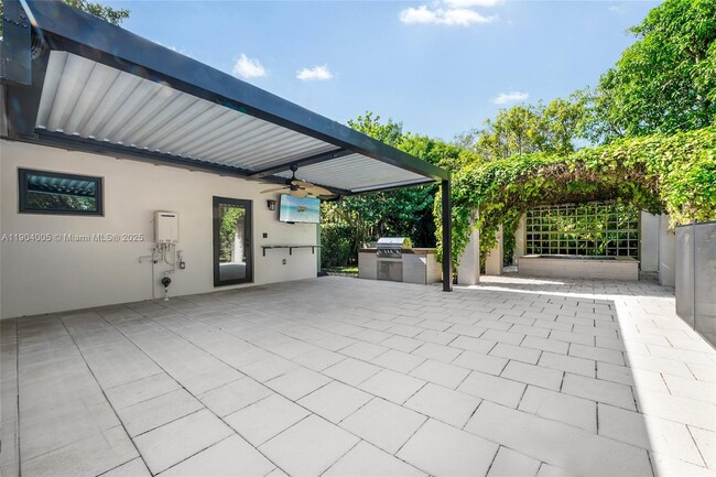 Building Photo - 7801 SW 128th St