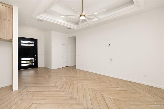 Building Photo - 12 N Revolution St