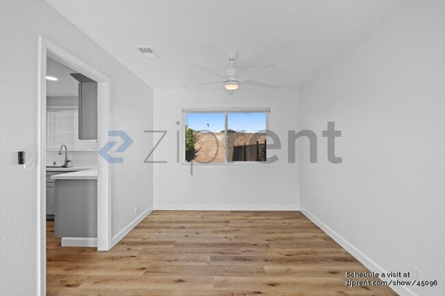 Building Photo - 1275 Sweetbrier Pl