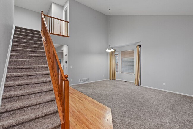 Building Photo - 6 Bedroom plus and office near Rigden Farms