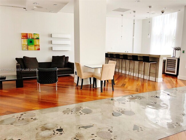 Building Photo - 234 NE 3rd St