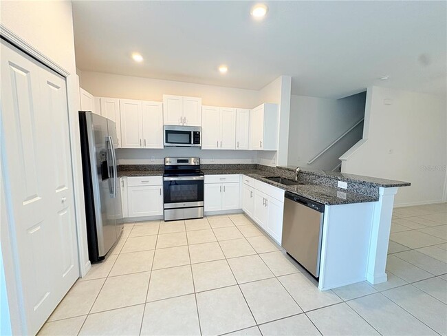 Building Photo - 32121 Powderpuff Mimosa Dr