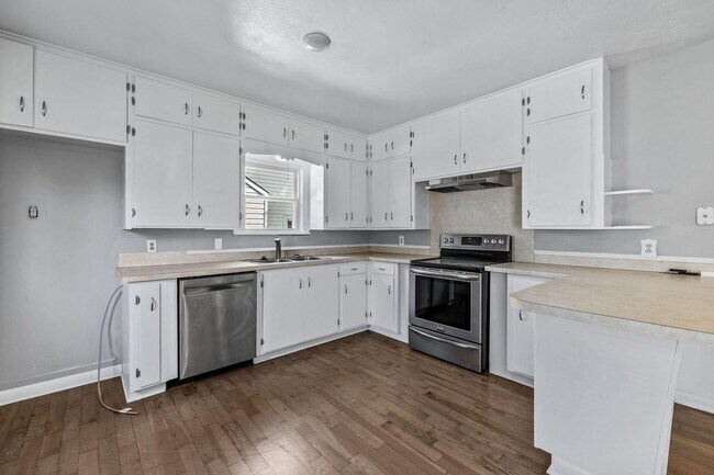 Building Photo - 3624 Winston Rd