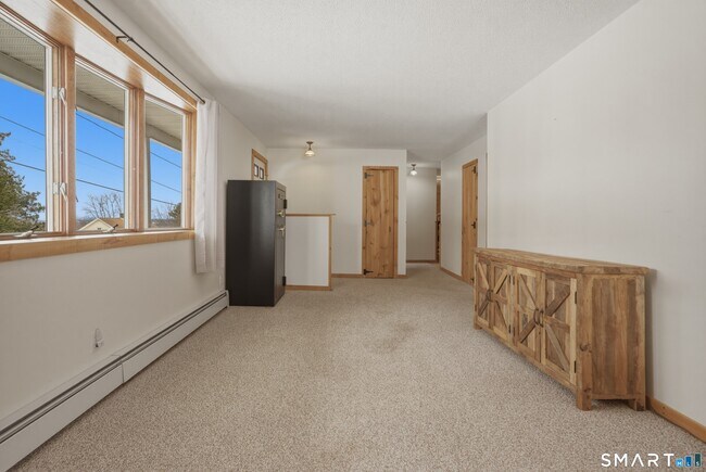 Building Photo - 9 Morrison St