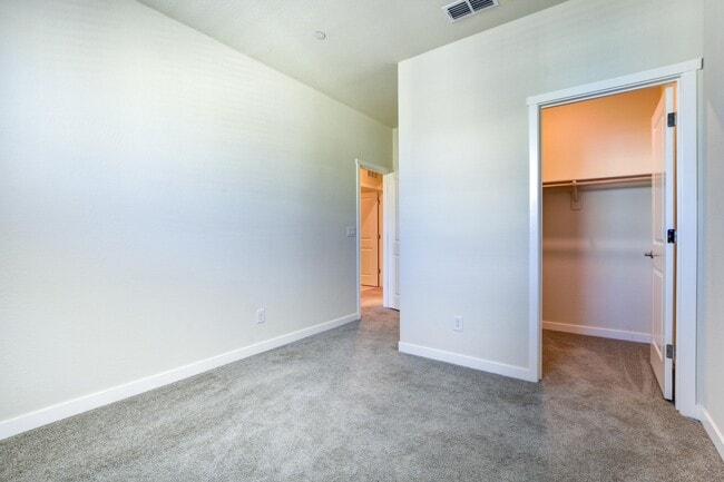 Building Photo - 3525 Sparrow Ct