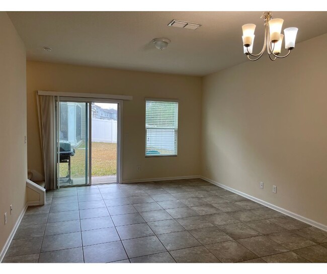 Building Photo - 2 Bedroom Townhome in St. Johns County