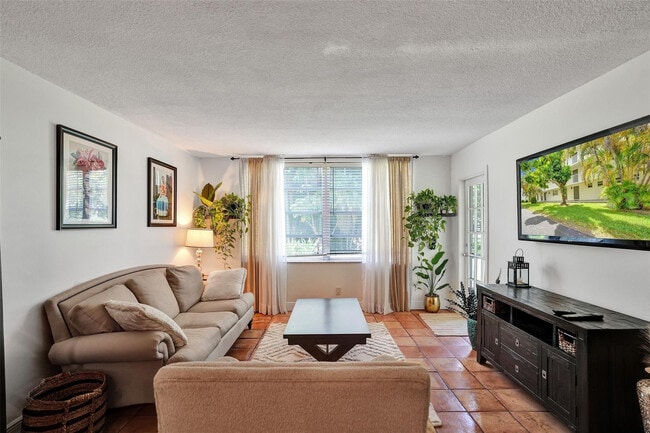 Building Photo - 4025 N Federal Hwy