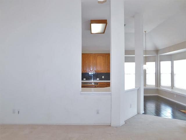 Building Photo - 2432 Shetland Dr