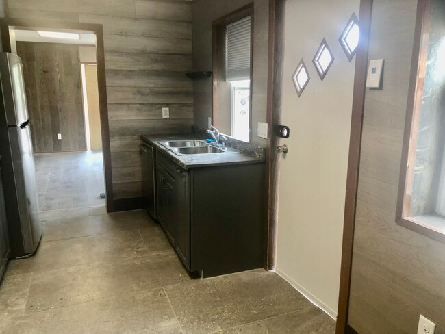 Building Photo - Pioche Mining Town 2 Bedroom Home