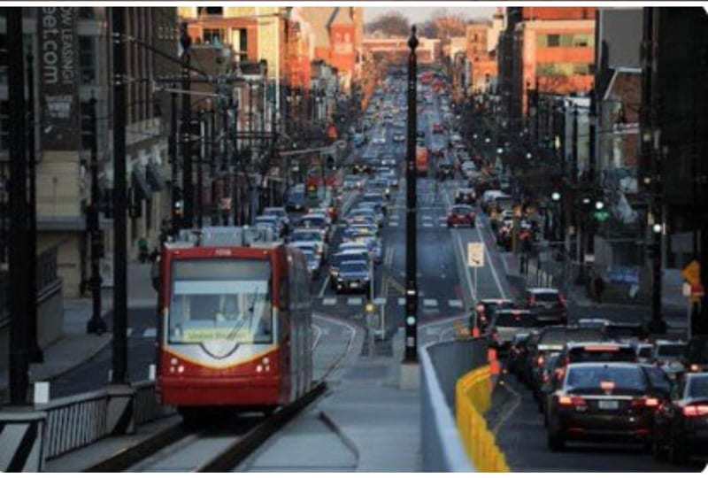 Building Photo - 1530 Neal St NE