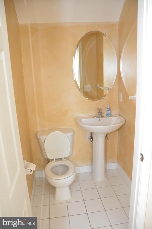 Building Photo - 17 Dogwood Ln