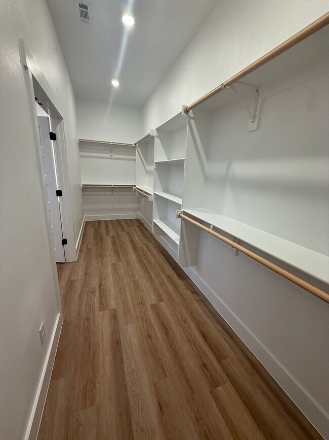 Building Photo - ***5034 Moose Hollow Terrace***