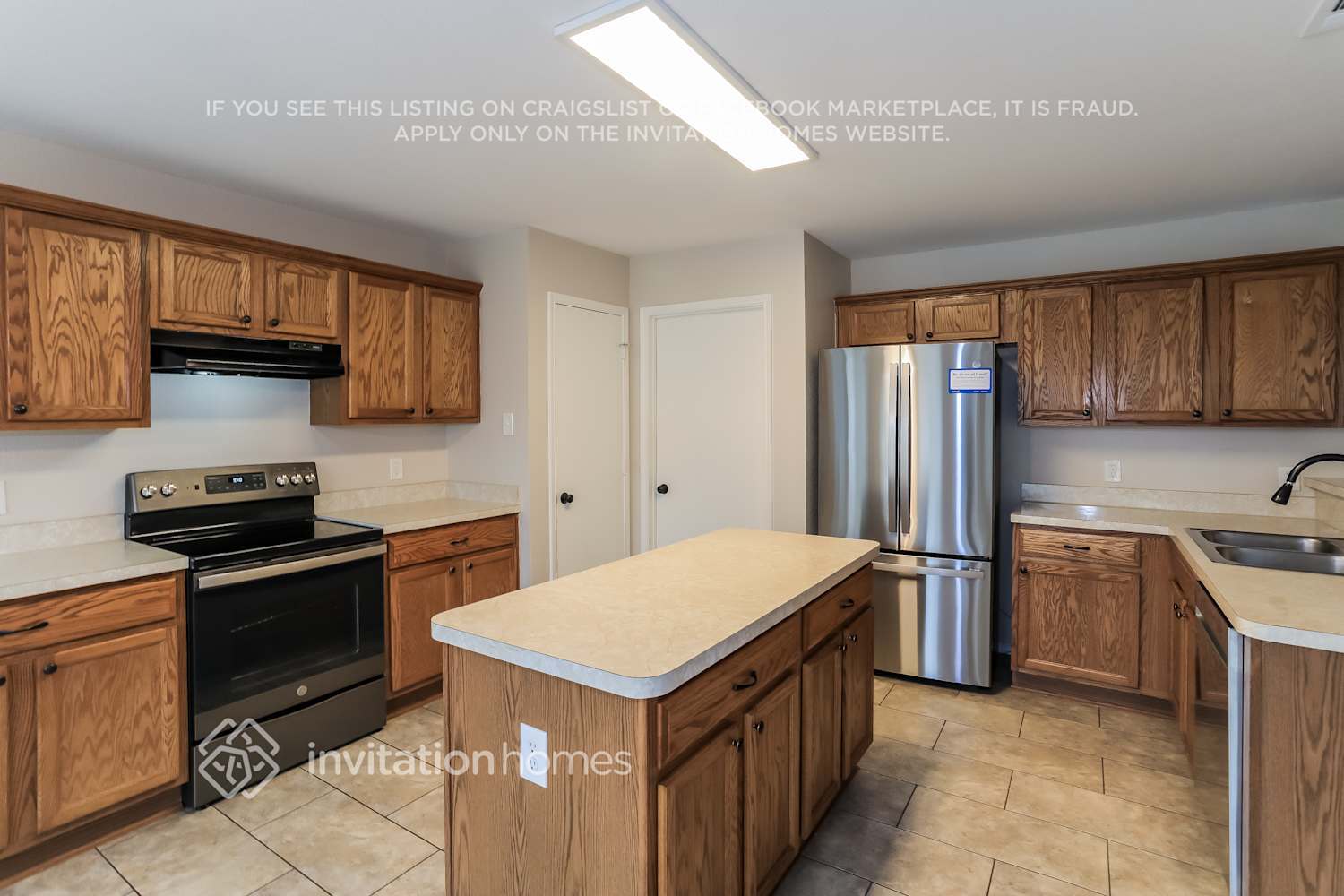 Building Photo - 108 Post Oak Dr