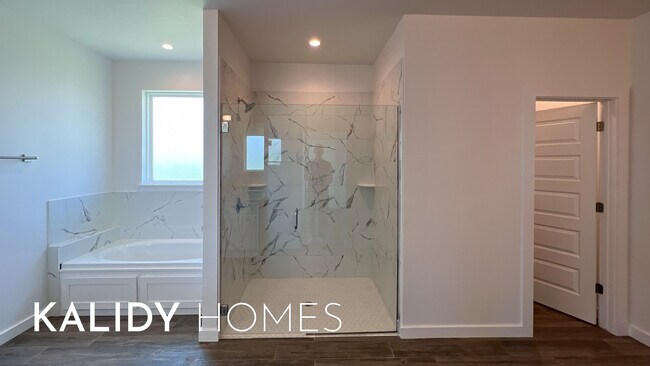 Building Photo - 20456 Antler Farms Dr