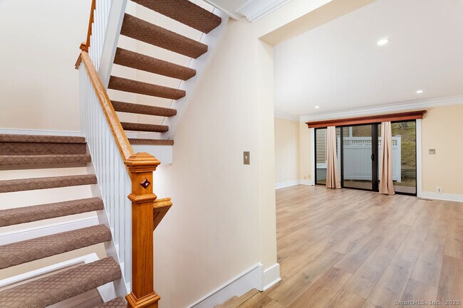 Building Photo - 13 Lawson Ln