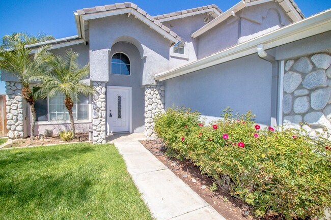 Building Photo - Warm and Inviting 3-Bedroom Home in the Heart of Menifee