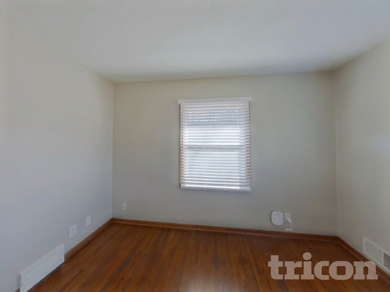 Building Photo - 16377 Duluth Ave SE