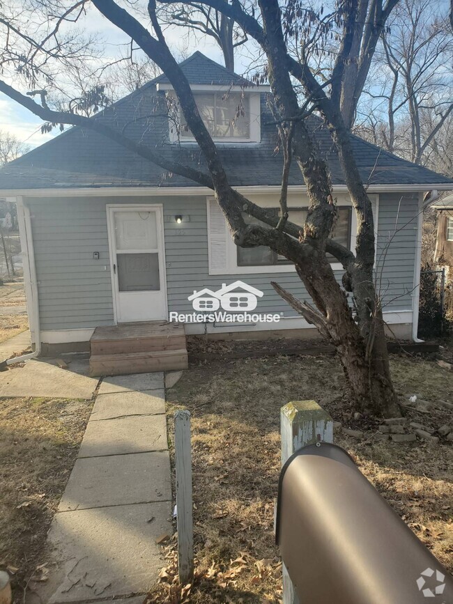 Building Photo - 125 S Harvey Ave