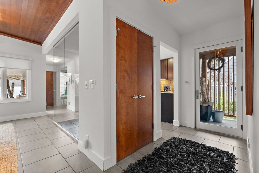 Building Photo - 5052 Logan Ave S