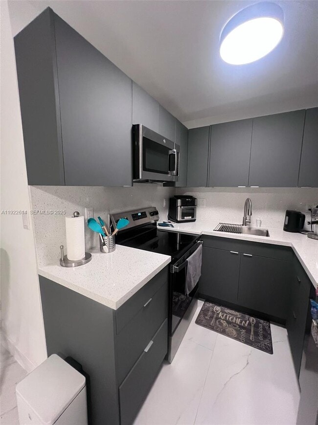 Building Photo - 2970 NE 16th Ave